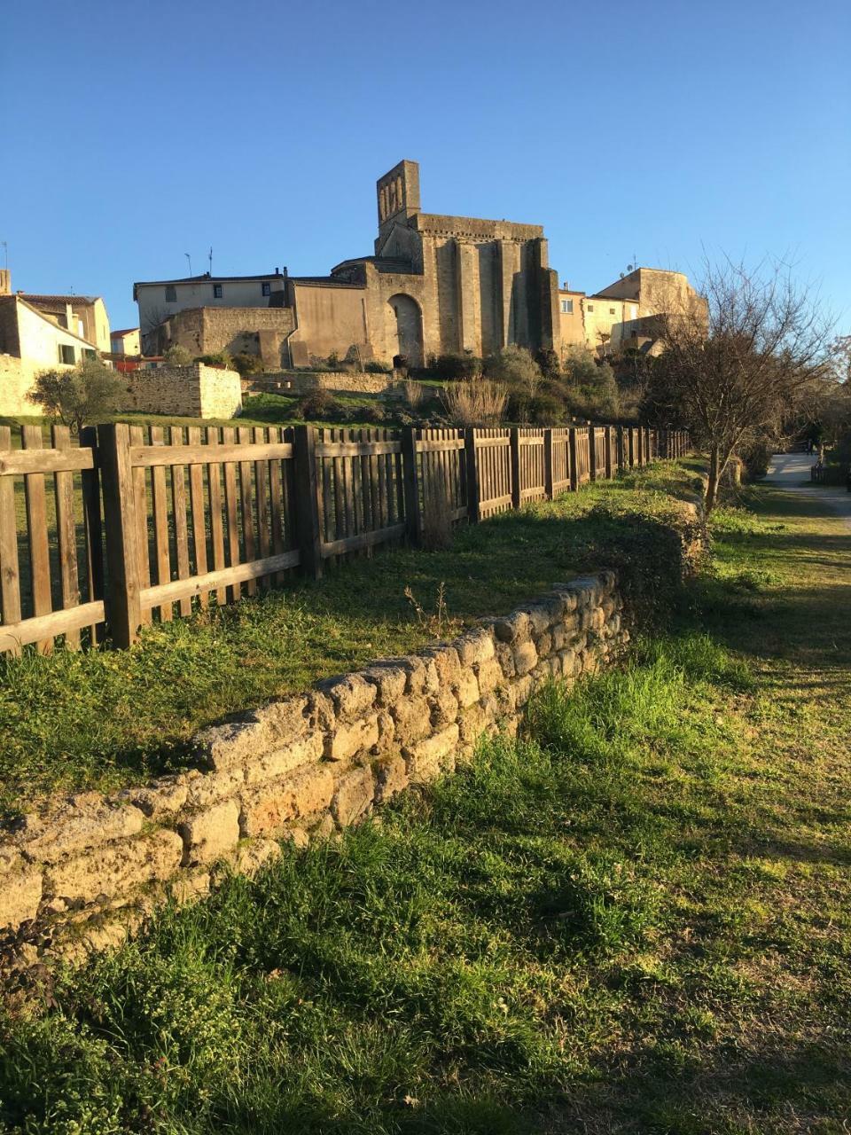 La Domitia - Maison D'Hotes, Massages & Bien-Etre Montbazin Exterior foto